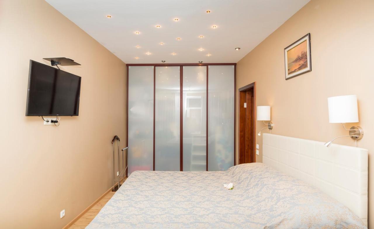 Апартаменты Baltic Amber In Diplomatic District & Free Parking Рига Экстерьер фото