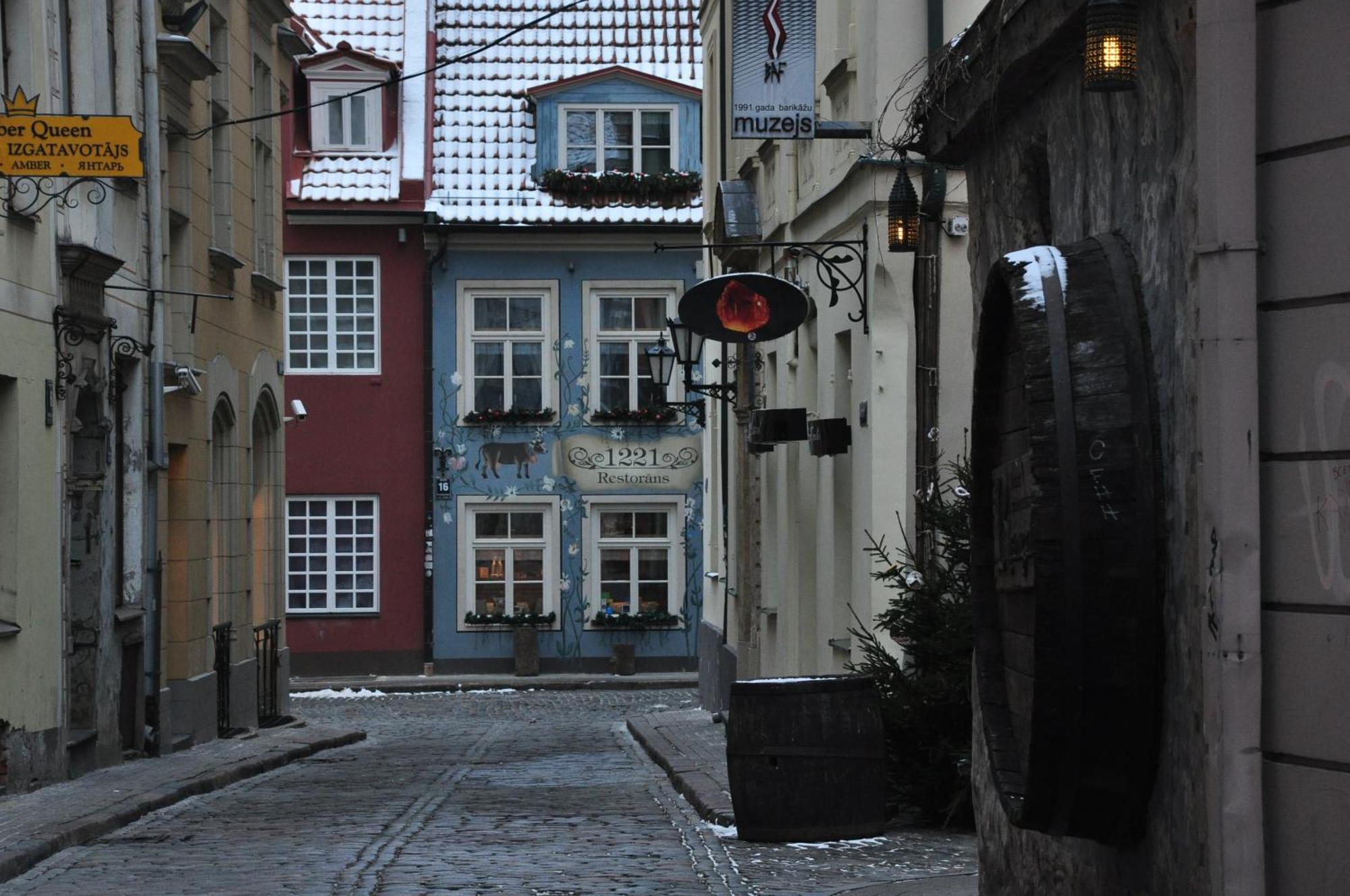 Апартаменты Baltic Amber In Diplomatic District & Free Parking Рига Номер фото